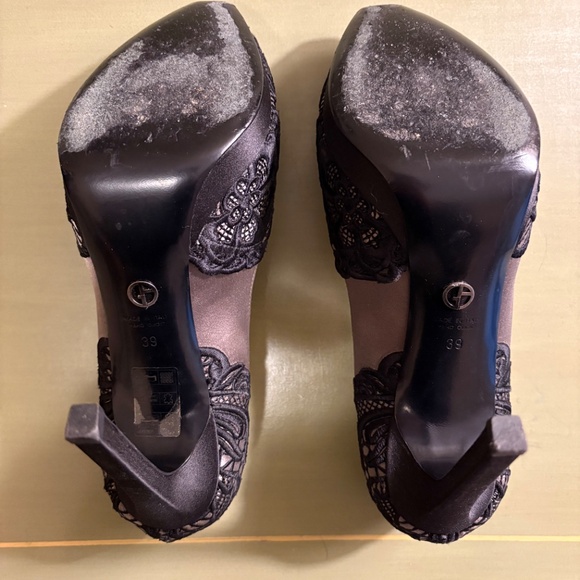 Giorgio Armani - Couture Silk Heels - Picture 3 of 7
